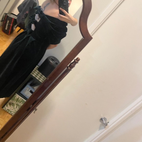 Laura Ashley dark green velvet dress - Picture 8 of 15